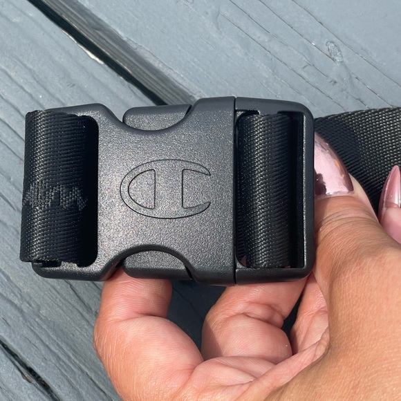 CHAMPION Oversized Fanny Pack Embroidered Crossbody Waist Bag - Picture 7 of 16